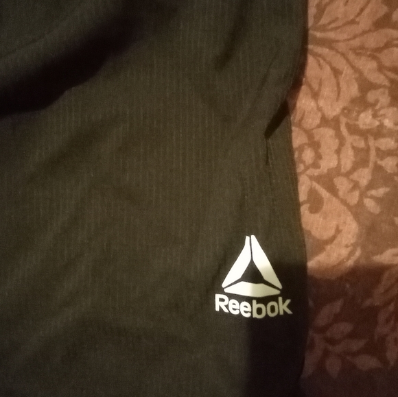 Short Reebok size Small new - Picture 2 of 4